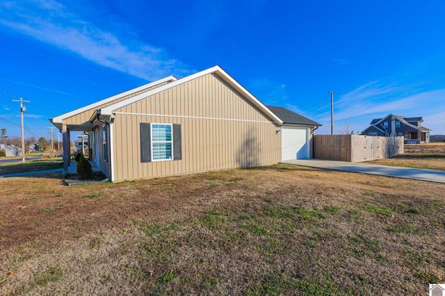 302 N 5th St, Mayfield, KY 42066