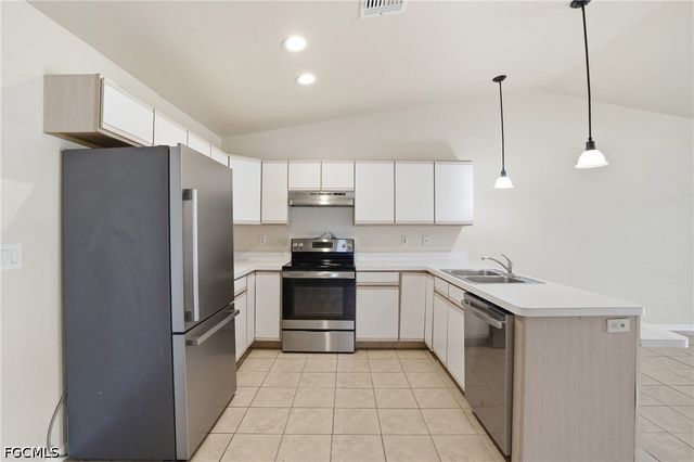 7592 Winged Foot DR, Fort Myers, FL 33967