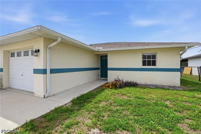 7592 Winged Foot DR, Fort Myers, FL 33967