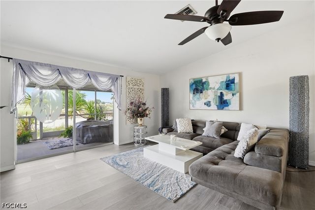 7592 Winged Foot DR, Fort Myers, FL 33967