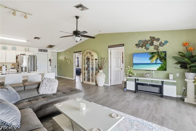 7592 Winged Foot DR, Fort Myers, FL 33967