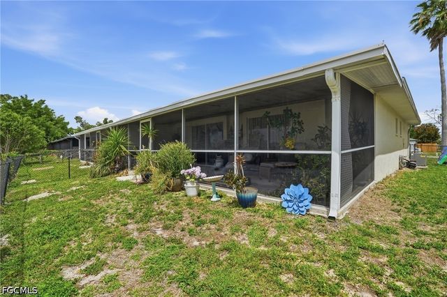 7592 Winged Foot DR, Fort Myers, FL 33967