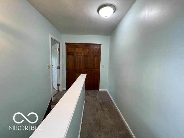 6389 Hillview Circle, Fishers, IN 46038