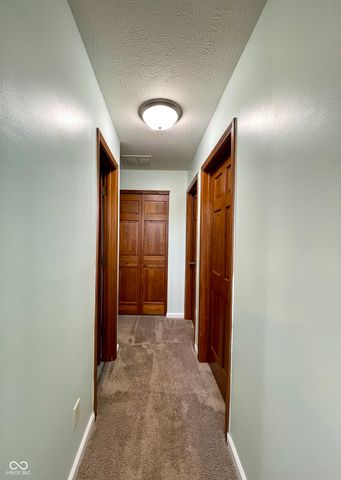 6389 Hillview Circle, Fishers, IN 46038