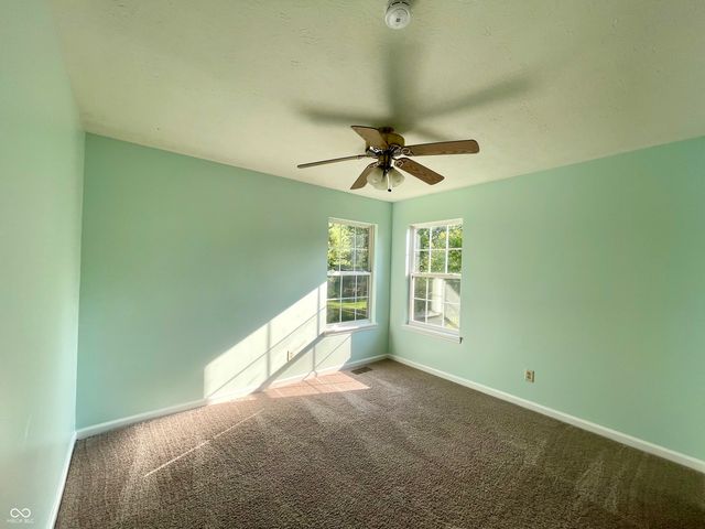 6389 Hillview Circle, Fishers, IN 46038