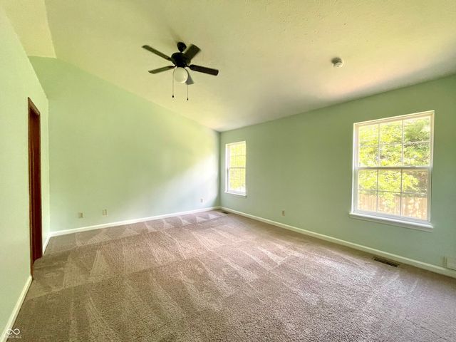 6389 Hillview Circle, Fishers, IN 46038