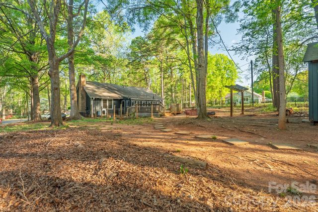 20133 Floral Lane, Cornelius, NC 28031