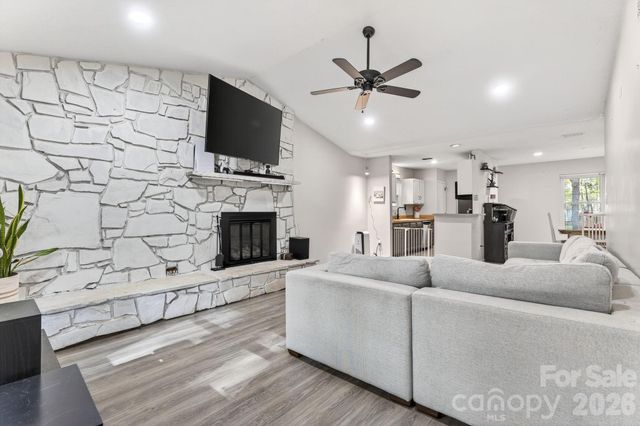 20133 Floral Lane, Cornelius, NC 28031