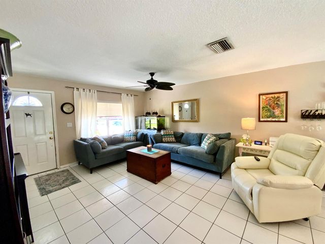 7922 SW 5th Street, North Lauderdale, FL 33068