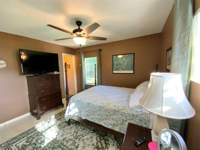 7922 SW 5th Street, North Lauderdale, FL 33068