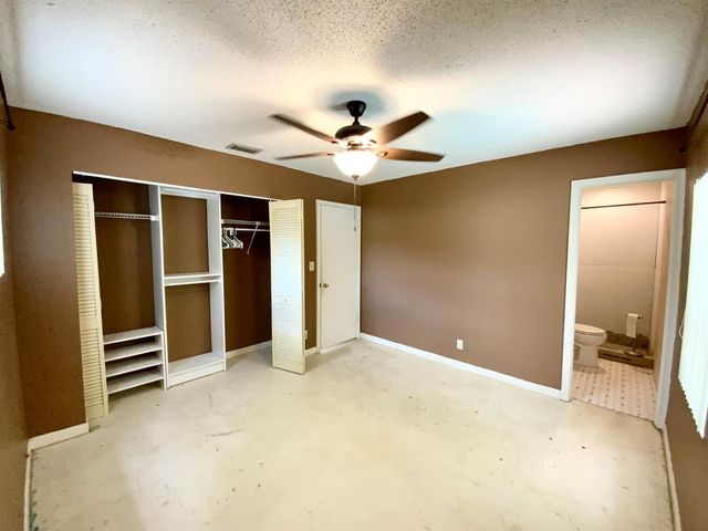 7922 SW 5th Street, North Lauderdale, FL 33068