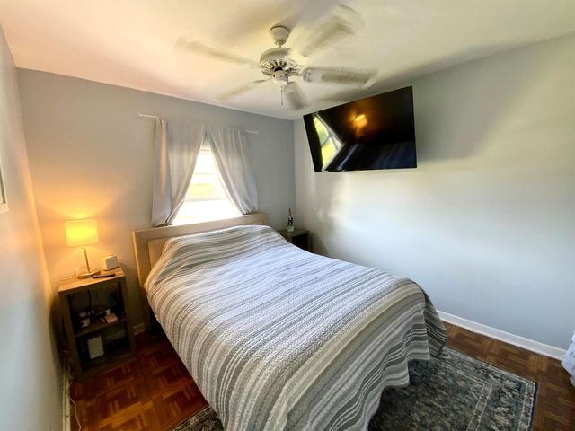 7922 SW 5th Street, North Lauderdale, FL 33068