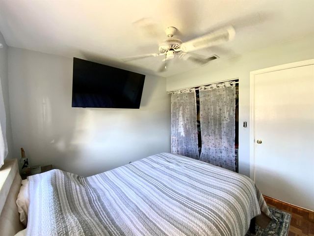7922 SW 5th Street, North Lauderdale, FL 33068