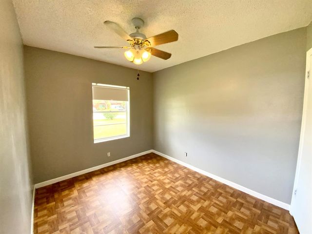 7922 SW 5th Street, North Lauderdale, FL 33068