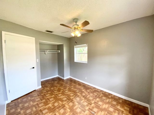 7922 SW 5th Street, North Lauderdale, FL 33068