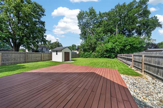 26725 Palmer Blvd, Madison Heights, MI 48071