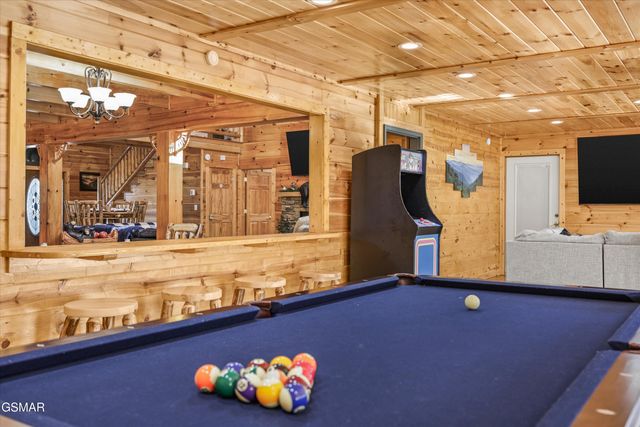 1956 Pittman Center Road, Sevierville, TN 37876