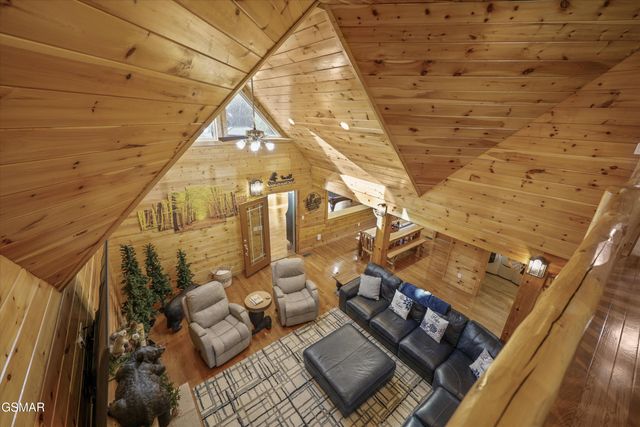 1956 Pittman Center Road, Sevierville, TN 37876