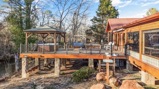 1956 Pittman Center Road, Sevierville, TN 37876