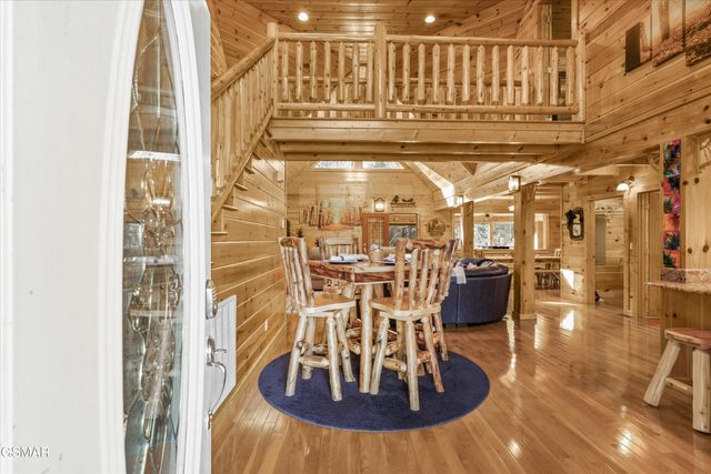 1956 Pittman Center Road, Sevierville, TN 37876