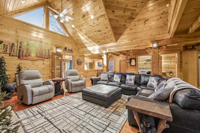 1956 Pittman Center Road, Sevierville, TN 37876