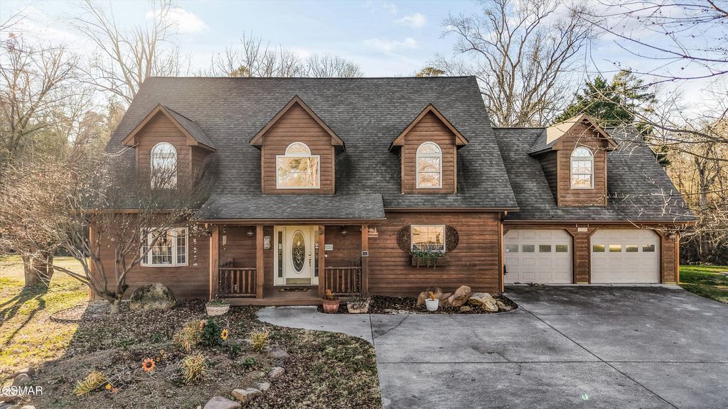 1956 Pittman Center Road, Sevierville, TN 37876