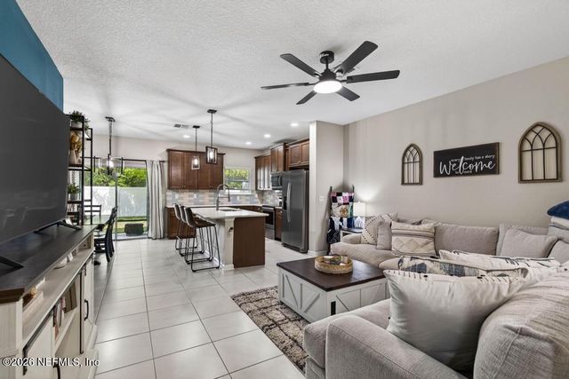 13935 MOLINA Drive, Jacksonville, FL 32256