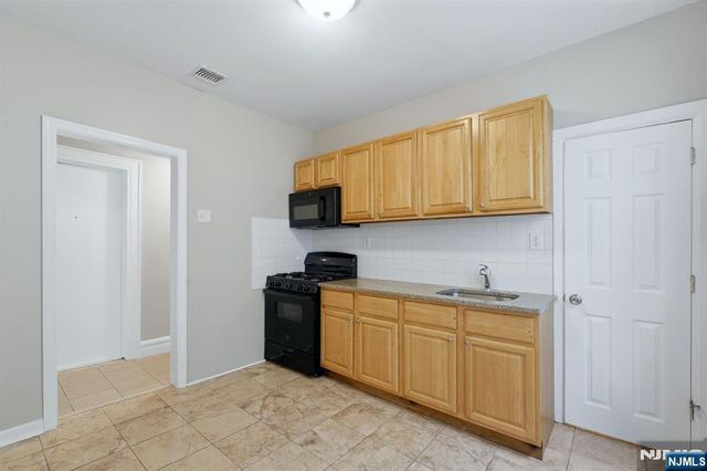 926-928 20th Street, Newark, NJ 07108
