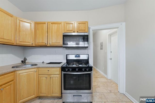 926-928 20th Street, Newark, NJ 07108