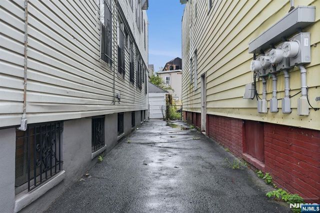 926-928 20th Street, Newark, NJ 07108