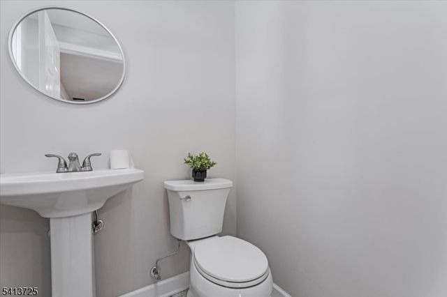 603 Bensel Dr, Mount Arlington Boro, NJ 07850