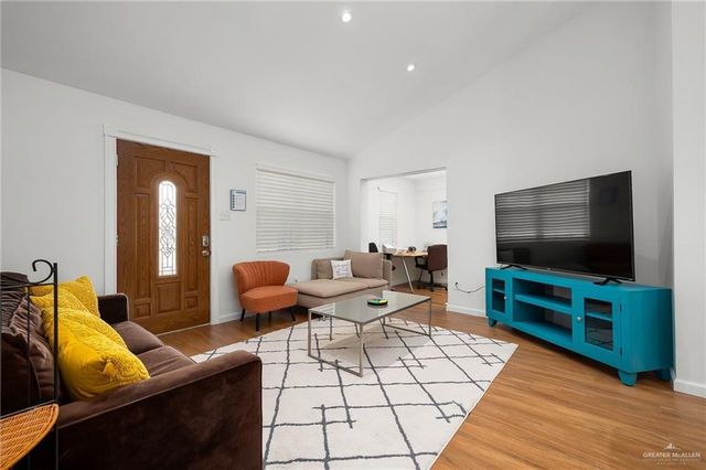 1119 Barnes Street, Mission, TX 78572