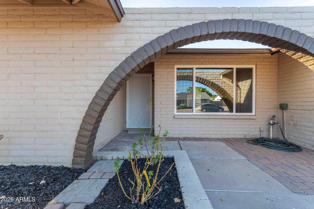 3658 W AIRE LIBRE Avenue, Phoenix, AZ 85053 — exterior