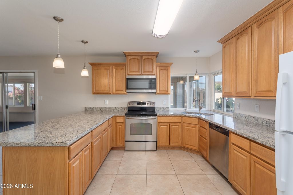 3658 W AIRE LIBRE Avenue, Phoenix, AZ 85053 — photo 3