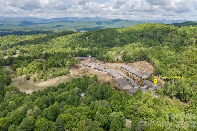 157 Copper Valley Lane, Hendersonville, NC 28739