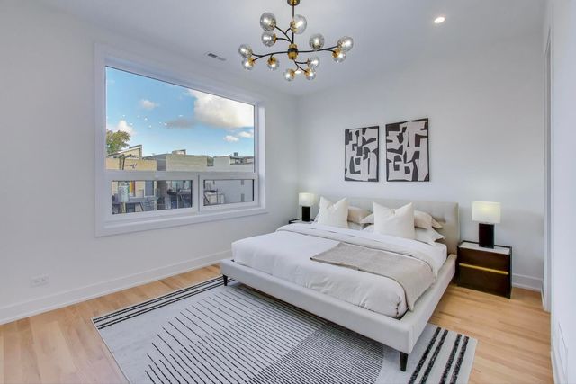 2456 W Cortez Street 3E, Chicago, IL 60622