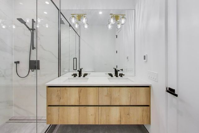 2456 W Cortez Street 3E, Chicago, IL 60622