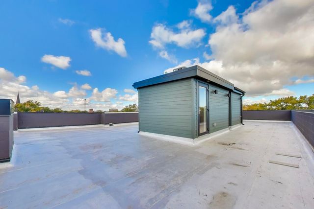 2456 W Cortez Street 3E, Chicago, IL 60622