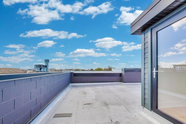 2456 W Cortez Street 3E, Chicago, IL 60622