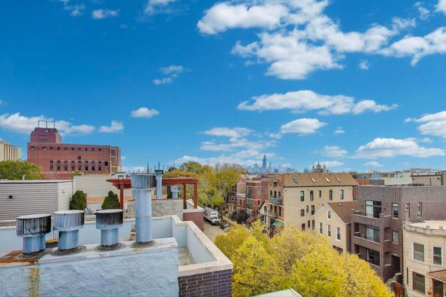 2456 W Cortez Street 3E, Chicago, IL 60622