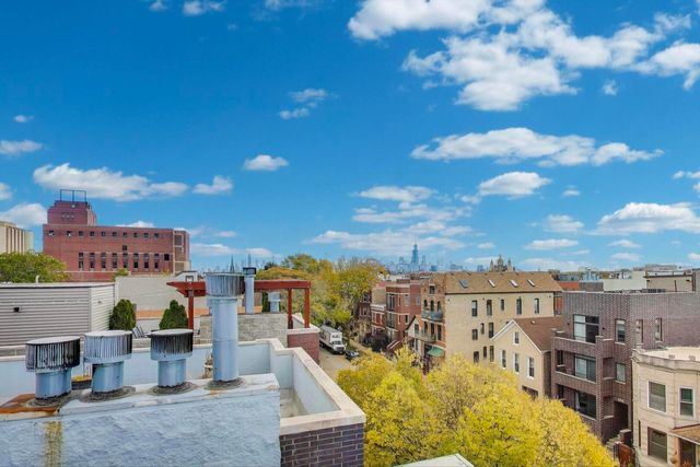 2456 W Cortez Street 3E, Chicago, IL 60622