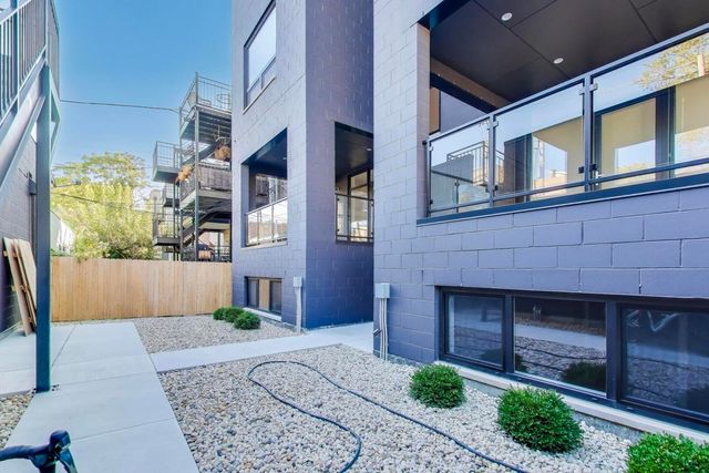 2456 W Cortez Street 3E, Chicago, IL 60622