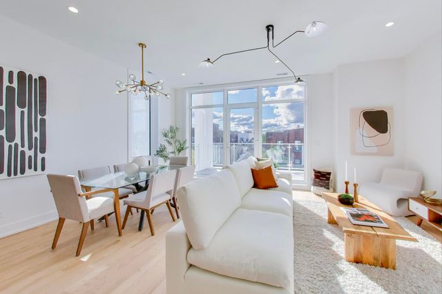 2456 W Cortez Street 3E, Chicago, IL 60622