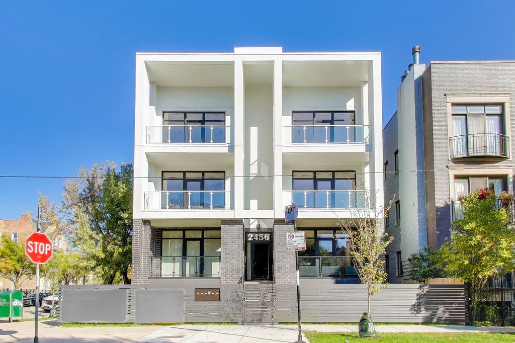 2456 W Cortez Street 3E, Chicago, IL 60622
