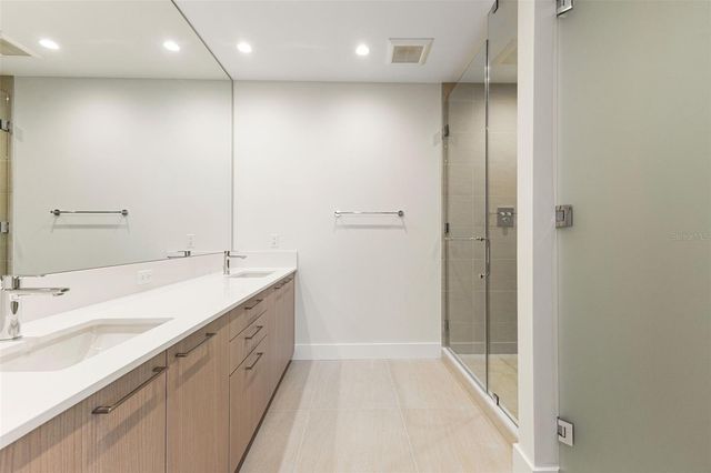 275 1ST AVENUE S 2108, St Petersburg, FL 33701