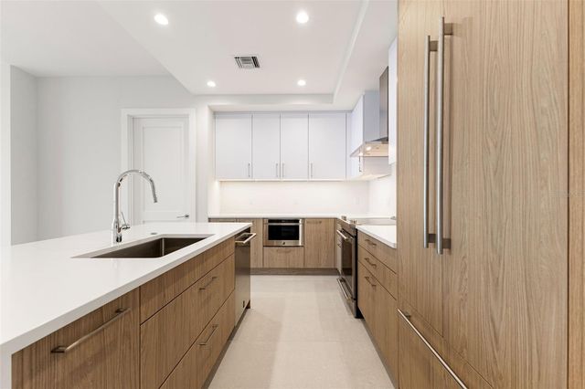 275 1ST AVENUE S 2108, St Petersburg, FL 33701