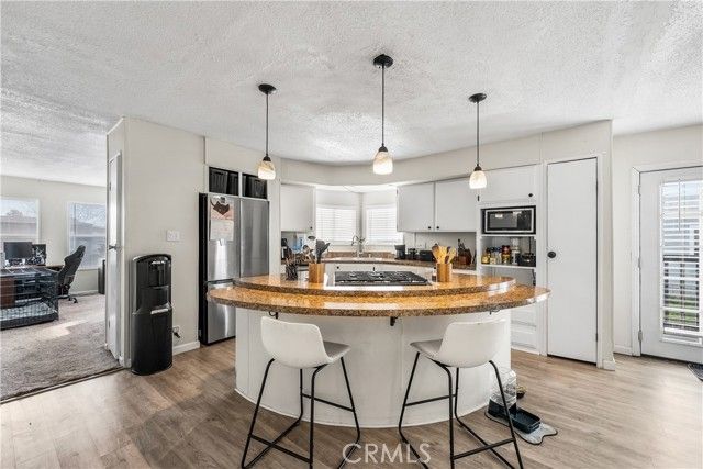 2021 Windharp 30, Rosamond, CA 93560