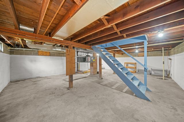 415 W Center Street, Sandwich, IL 60548