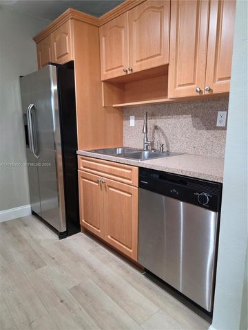 10765 SW 108th Ave 104, Miami, FL 33176