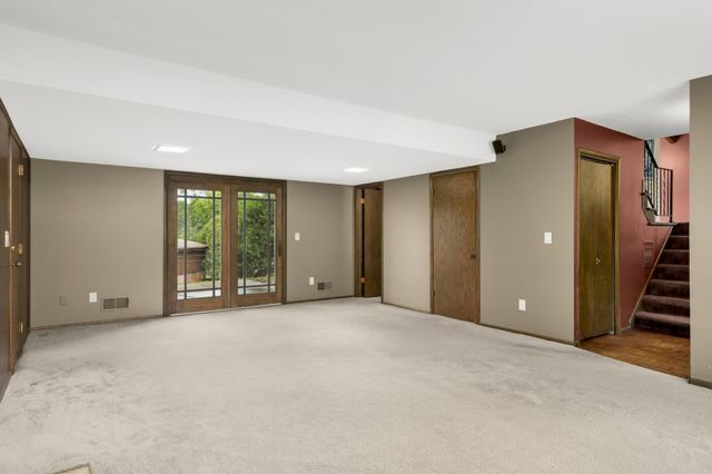 3141 Hillsboro Avenue N, New Hope, MN 55427